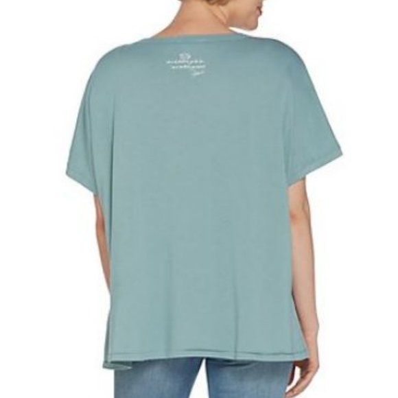 Peace Love World Short Slv Dolman Tee Chest Pocket - Picture 2 of 4